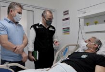 Ministro da Justiça e Governador do MT visitam pilotos do Nacional 01 internados em hospital de Cuiabá, MT
