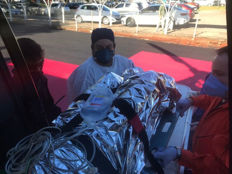 Helicóptero do SAERFRON realiza o primeiro pouso no heliponto do Hospital Regional do Oeste, SC