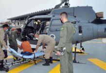 Marinha transporta mulher para hospital em Corumbá após sofrer queda de cavalo em Nhecolândia, MS