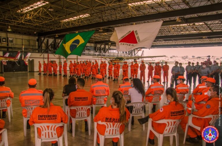 Batalhão de Operações Aéreas do Corpo de Bombeiros celebra 14 anos nos ares de Minas Gerais