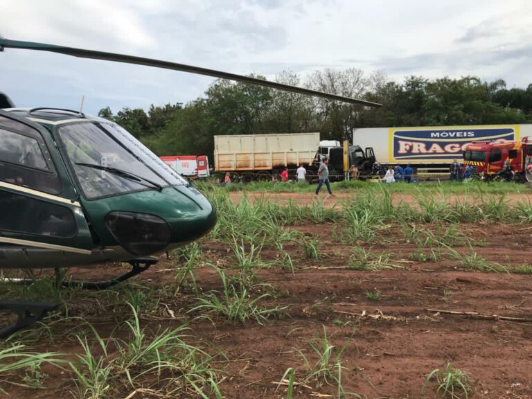 Grave acidente na PR-323 mobiliza equipes de resgate do Corpo de Bombeiros e do SAMU
