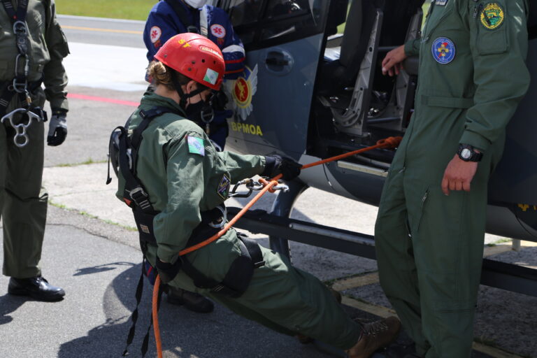 BPMOA treina médicos e enfermeiros que trabalharão no litoral paranaense durante a Operação Verão