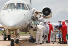 FAB e empresas de Táxi Aéreo transportam pacientes com COVID-19 do Amazonas para outros estados