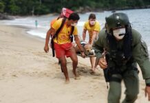 Vítima de queda em trilha é resgatada por bombeiros e equipe do Águia 05 da PM em Ubatuba, SP