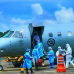 O avião da Força Aérea Brasileira foi adaptado para receber pacientes mais graves que precisam viajar de maca