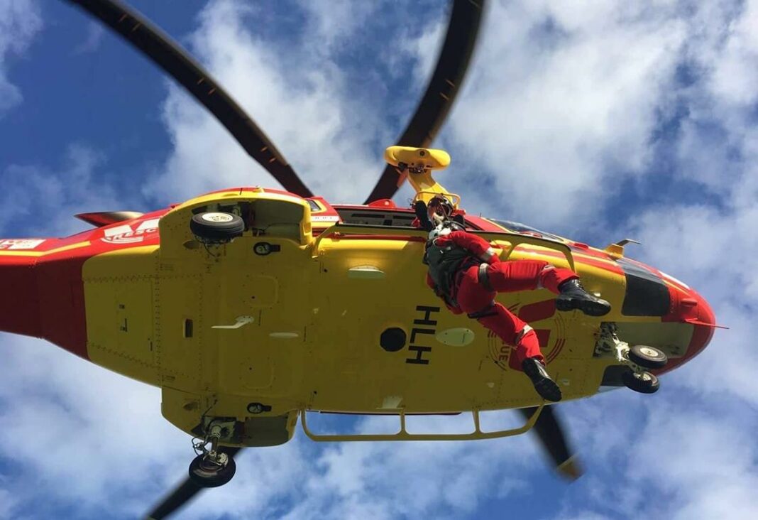 AW169 tem papel fundamental em resgate a tripulantes de iate que afundou perto de Cape Brett na Nova Zelândia. Foto: Divulgação