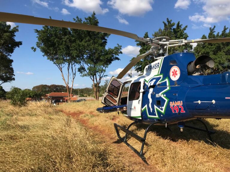Bombeiros de São Paulo e equipes do SAMU do Paraná resgatam vítimas de acidente de trânsito na PR-542