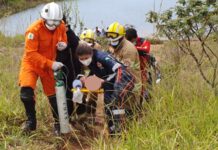 Vítima de afogamento é resgatada por bombeiros e equipe de saúde do SAMU em Sobradinho, DF