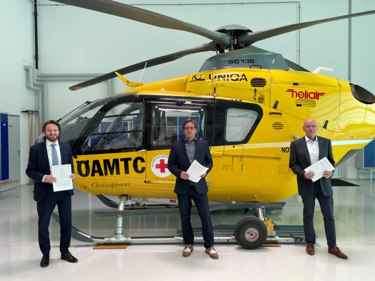 Pilotos e equipes de resgate de operadora austríaca passarão a treinar em simulador de voo do H135