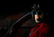 Operadora de resgate aéreo REGA passa a usar novos óculos de visão noturna