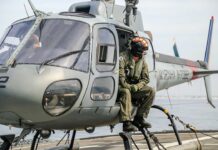 Marinha realiza evacuação aeromédica de tripulante de navio a 30 milhas do Farol do Albardão, RS