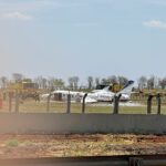 Avião que transportava paciente sai da pista durante decolagem no aeroporto de Goiânia