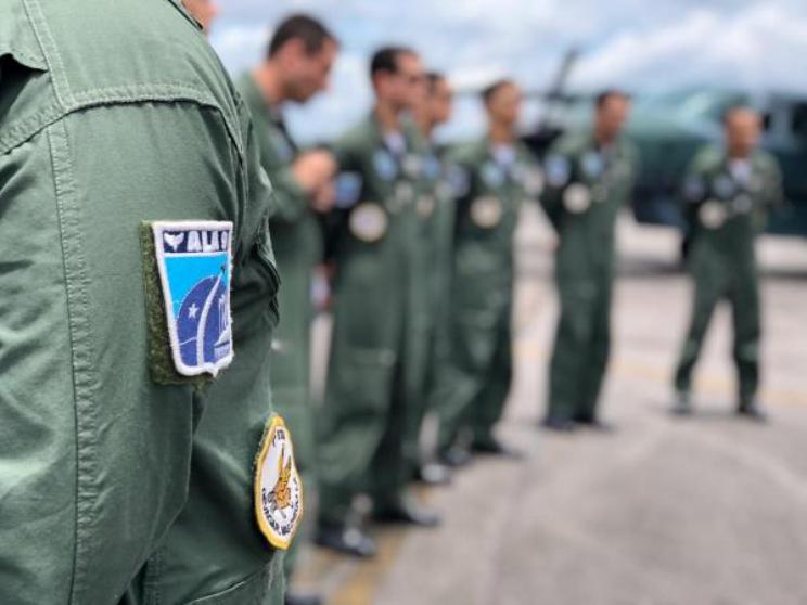 FAB publica pregão para contratação de serviço de confecção de jaquetas e macacões de voo