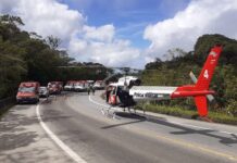 Acidente de ônibus mobiliza equipes de resgate e dois helicópteros da PM em São Luiz do Paraitinga, SP