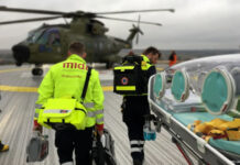 Serviço pré-hospitalar dinamarquês transporta paciente com COVID-19 em cápsula EpiShuttle