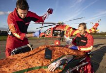 Operadora aeromédica inglesa EHAAT realizou 130 transfusões de sangue em pacientes críticos