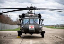 Guarda Nacional da Virgínia Ocidental recebeu o primeiro Black Hawk HH-60M para evacuação aeromédica