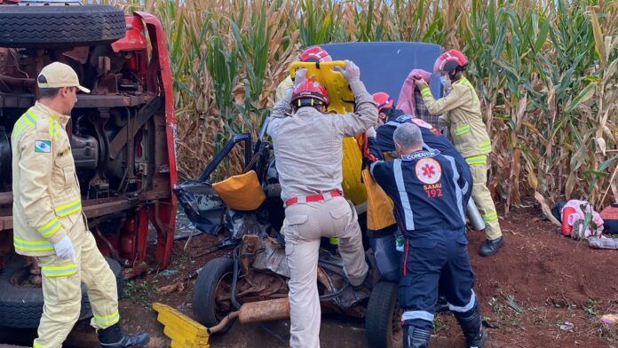 Grave acidente em rodovia mobiliza equipes de resgate no Paraná