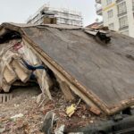 Prédios destruídos pelo terremoto.