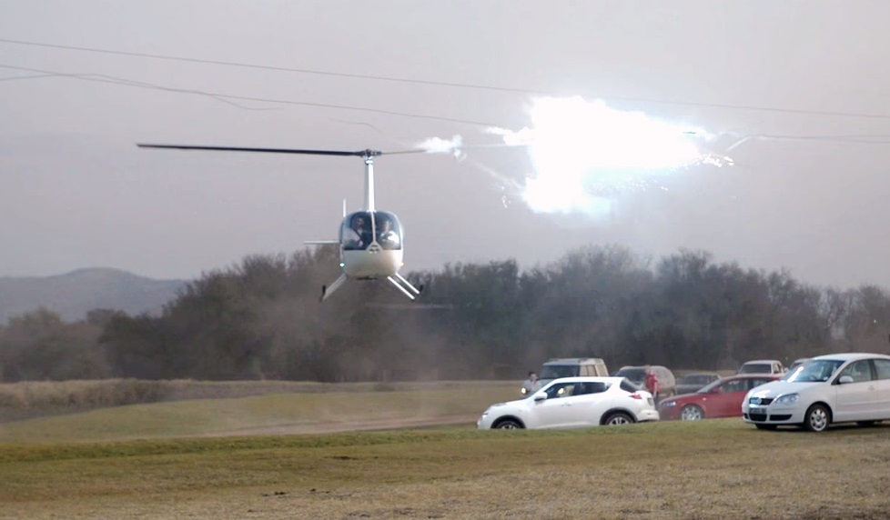 R44 Wirestrike (Crédito: via YouTube)