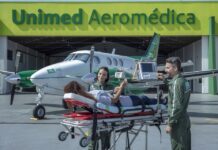 Unimed Aeromédica realiza primeira missão com um cãozinho de estimação a bordo