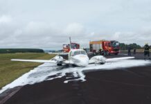 Durante voo de teste, trem de pouso falha e avião do Corpo de Bombeiros faz pouso forçado em Lages, SC
