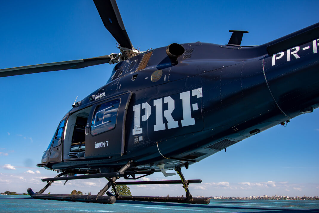 Ministra da Saúde anuncia retomada do serviço aeromédico da PRF no Paraná. Foto: André Filgueira/PRF.