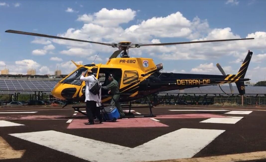 A utilização do helicóptero é fundamental para o sucesso de transplantes, que precisam de agilidade para o transporte do órgão e da equipe médica que participa da operação | Foto: Divulgação/Detran-DF