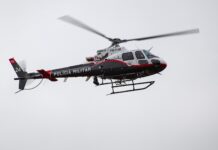 Helicóptero da PM já realizou mais de 14 horas de voo nas buscas do R44 desaparecido na Serra do Mar Helicóptero da PM já realizou mais de 14 horas de voo nas buscas do R44 desaparecido na Serra do Mar