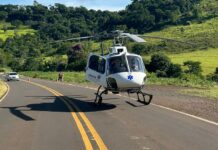 Bombeiros e equipe aeromédica do SAMU resgatam vítima de acidente com carreta carregada de gasolina Bombeiros e equipe aeromédica do SAMU resgatam vítima de acidente com carreta carregada de gasolina