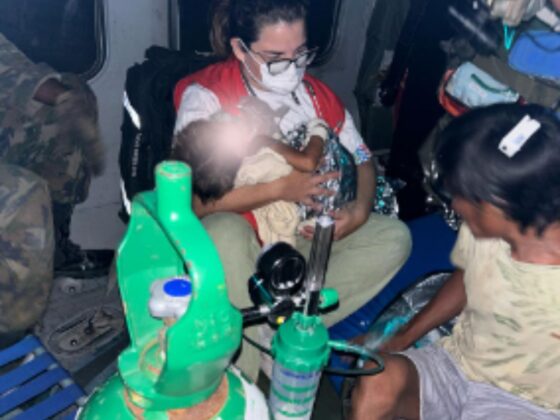 FAB realiza evacua&ccedil;&atilde;o aerom&eacute;dica noturna de crian&ccedil;a v&iacute;tima de afogamento em Terra Ind&iacute;gena Yanomami