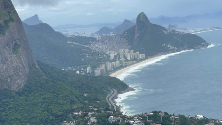 PM de S&atilde;o Paulo ferido por arma de fogo no Rio de Janeiro &eacute; resgatado e transportando para S&atilde;o Paulo