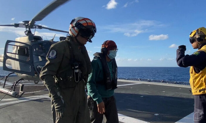 Marinha resgata tripulante indon&eacute;sio a mais de 2.300 km da costa brasileira