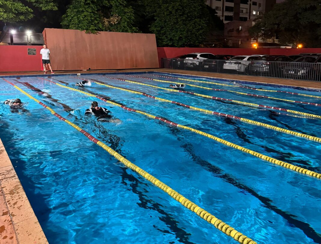 Médicos e enfermeiros do SAMU Aeromédico de Maringá realizam teste de aptidão física