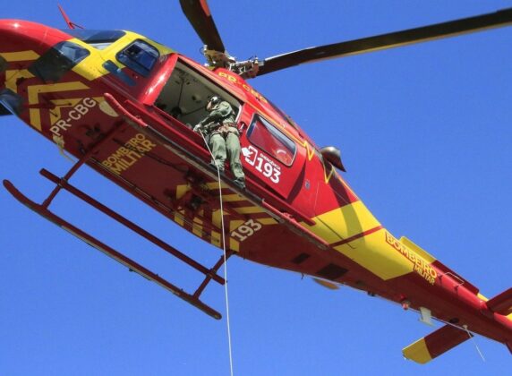 Bombeiro 01 completa 3.000 horas de voo em servi&ccedil;os prestados &agrave; popula&ccedil;&atilde;o de Goi&aacute;s