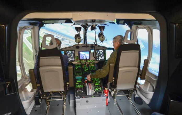 Simulador de voo do helicóptero H175 da Indra treina pilotos do Serviço de Resgate Aéreo de Hong Kong