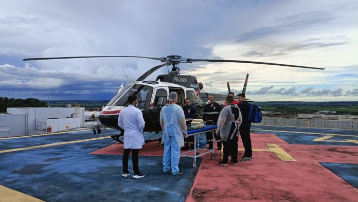 Paciente com infarto é transferida no helicóptero do Grupamento Tático Aéreo da Paraíba para o Hospital Metropolitano