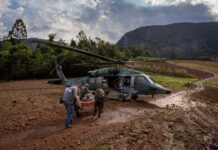 Esquadrão Pantera da FAB realiza transporte aeromédico de gestante ilhada no Rio Grande do Sul FAB realiza transporte aeromédico de gestante ilhada no Rio Grande do Sul
