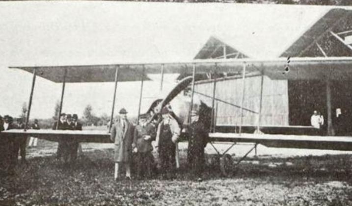 Hangar da Escola de Avia&ccedil;&atilde;o