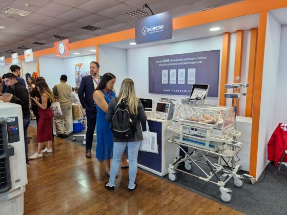 Realizado paralelamente, o 4&ordm; Congresso Aerom&eacute;dico reuniu mais de 300 representantes de 21 estados e 60 organiza&ccedil;&otilde;es e apresentou 37 trabalhos cient&iacute;ficos.