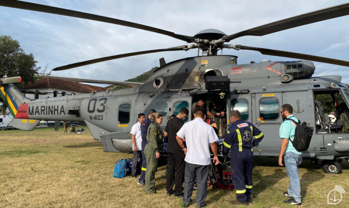 Marinha do Brasil realiza evacua&ccedil;&atilde;o aerom&eacute;dica de tripulante do Navio Petroleiro &ldquo;Laperouse&ldquo;