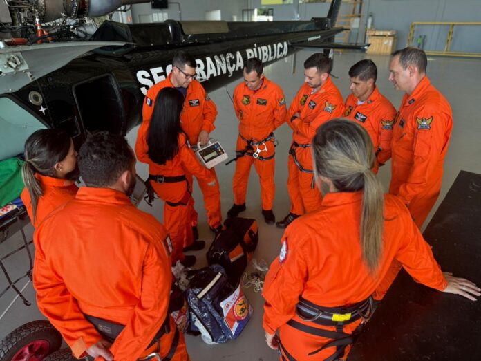 Voltado para médicos e enfermeiros, o curso foi ministrado por instrutores do Comando de Aviação do Estado de Alagoas no hangar de Marechal Deodoro.