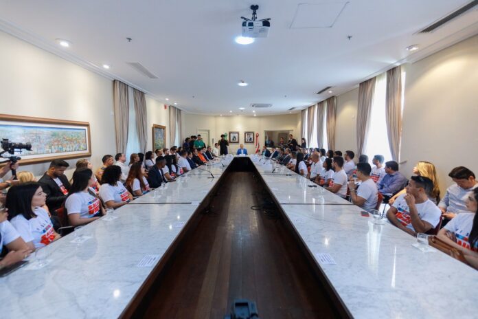 Governo do Maranhão capacita 50 médicos e enfermeiros para atendimento aeromédico no estado Governo do Maranhão capacita 50 médicos e enfermeiros para atendimento aeromédico no estado