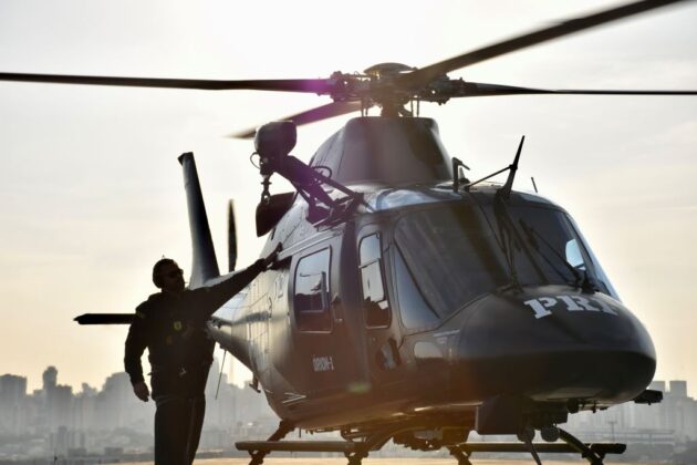 Retorno do servi&ccedil;o aerom&eacute;dico da PRF no Paran&aacute; completa um ano