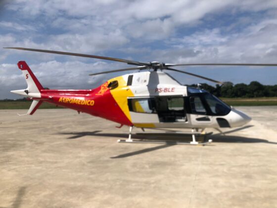 O helicóptero Koala é adaptado para atuar em resgates complexos, operando com equipamentos de suporte avançado de vida. Foto: Marco Antônio - Ascom Sesau.