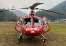 Helicóptero do Corpo de Bombeiros do RJ atinge linha de transmissão durante combate a incêndio florestal Helicóptero do Corpo de Bombeiros do RJ atinge linha de transmissão durante operação de combate a incêndio florestal