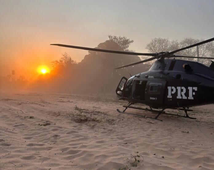 PRF e Corpo de Bombeiros realizam dois atendimentos aeromédicos no Pantanal.
