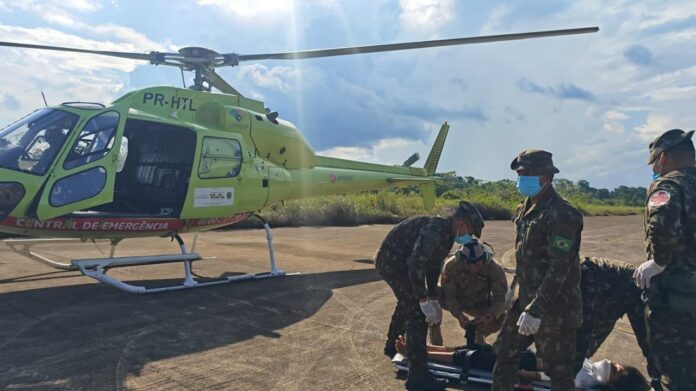 Ambipar Flyone apoia Exército na evacuação aeromédica de jovem da etnia Mayuruna. Foto: EB.