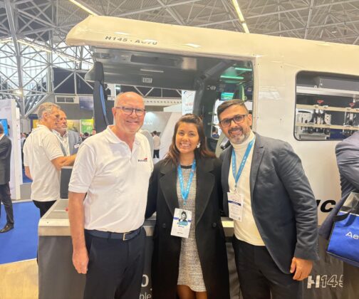 Gledson e Barbara da G2C Eventos com o especialista Ralph Setz durante o evento.