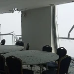 Sob forte nevoeiro, o helicóptero H135 colidiu com o 4º andar do Hospital de Treinamento e Pesquisa de Mugla durante a decolagem.